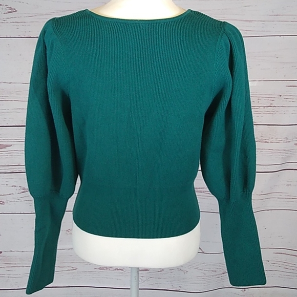 SALE!  ASTR Sweater NWT. (was $22) - Picture 3 of 4
